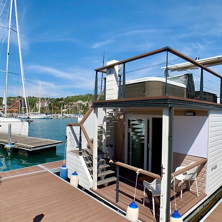 Bellavista Houseboat Apartment Portorose الغرفة الصورة