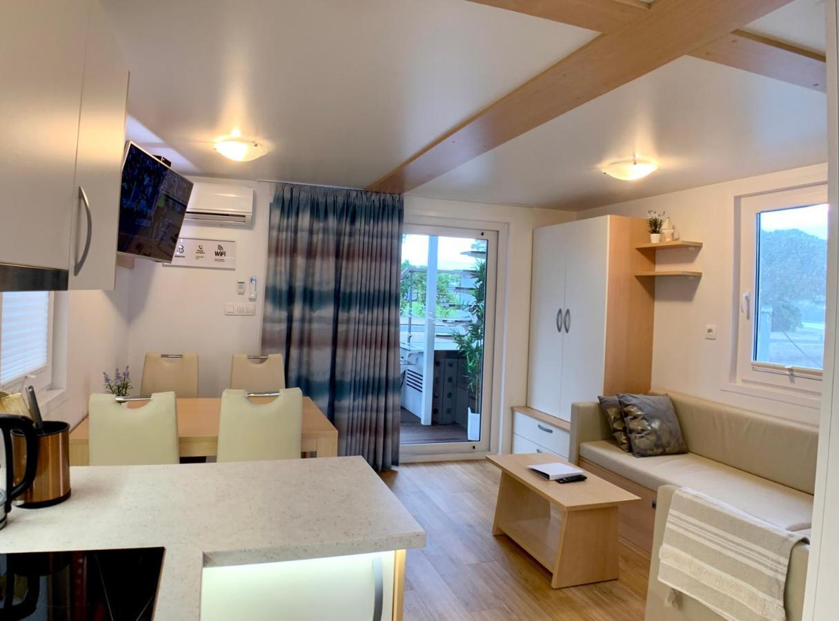 Bellavista Houseboat Apartment Portorose المظهر الخارجي الصورة