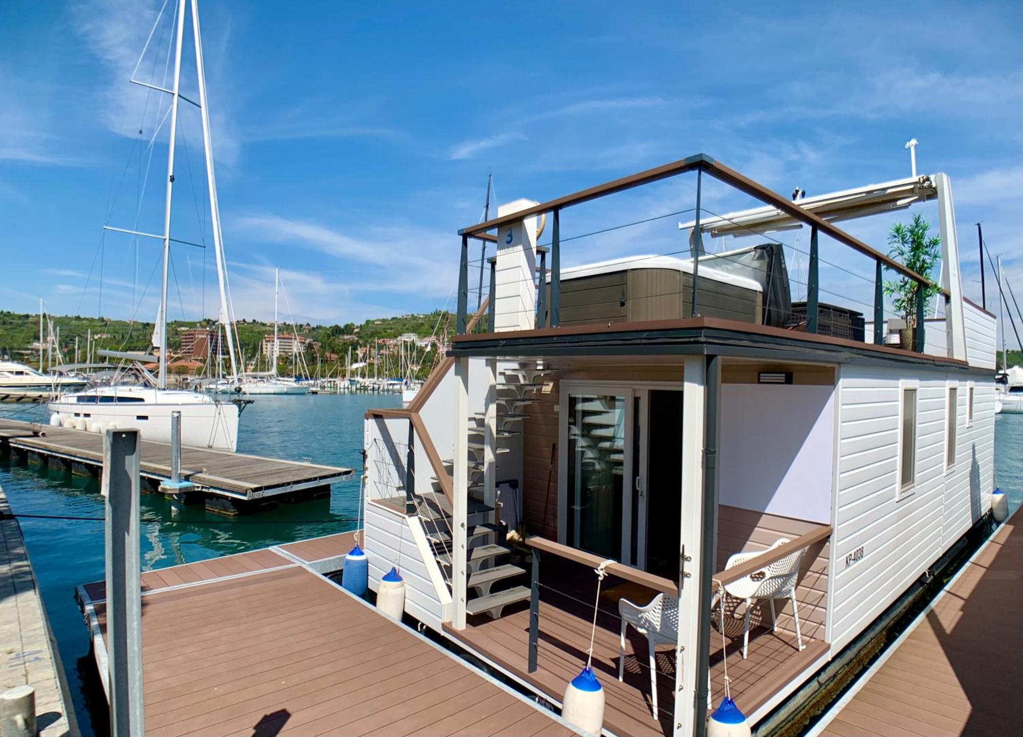 Bellavista Houseboat Apartment Portorose الغرفة الصورة